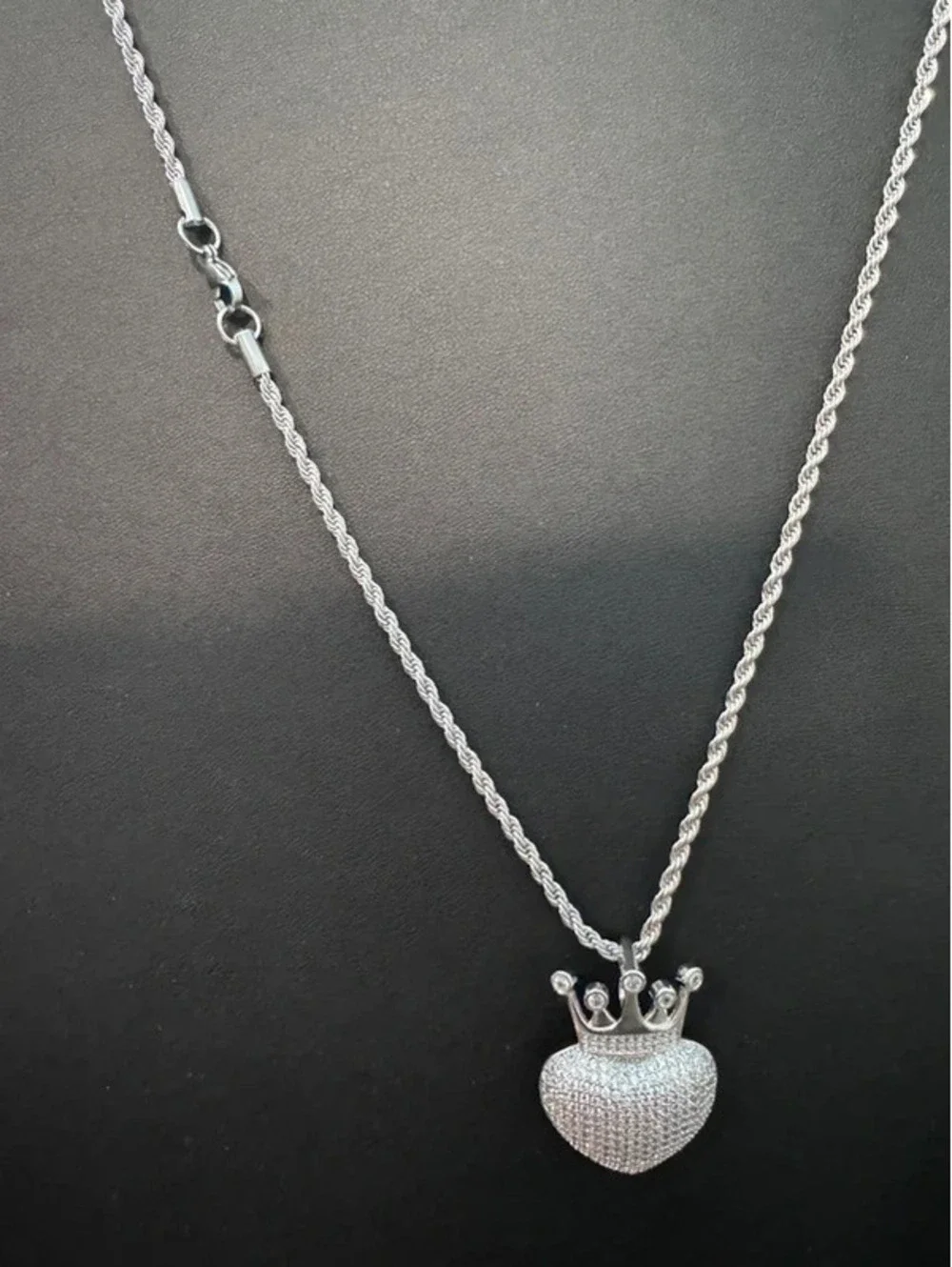 24” twisted chain with heart crown bling pendant